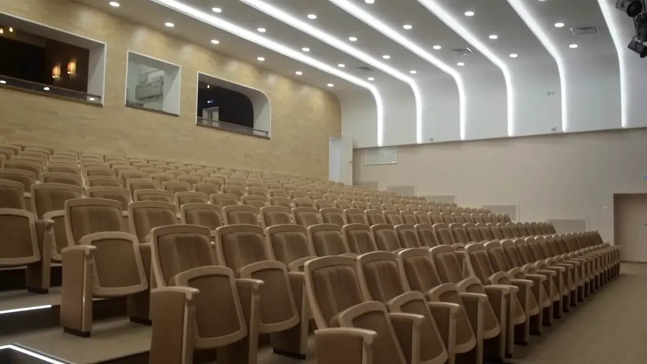 Реконструкция актового зала гимназии